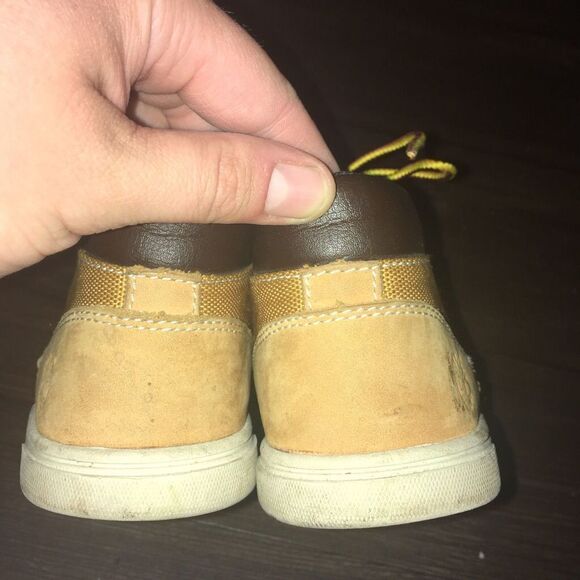 Timberland tan lace up size youth 12 hiking boots - Picture 2 of 4